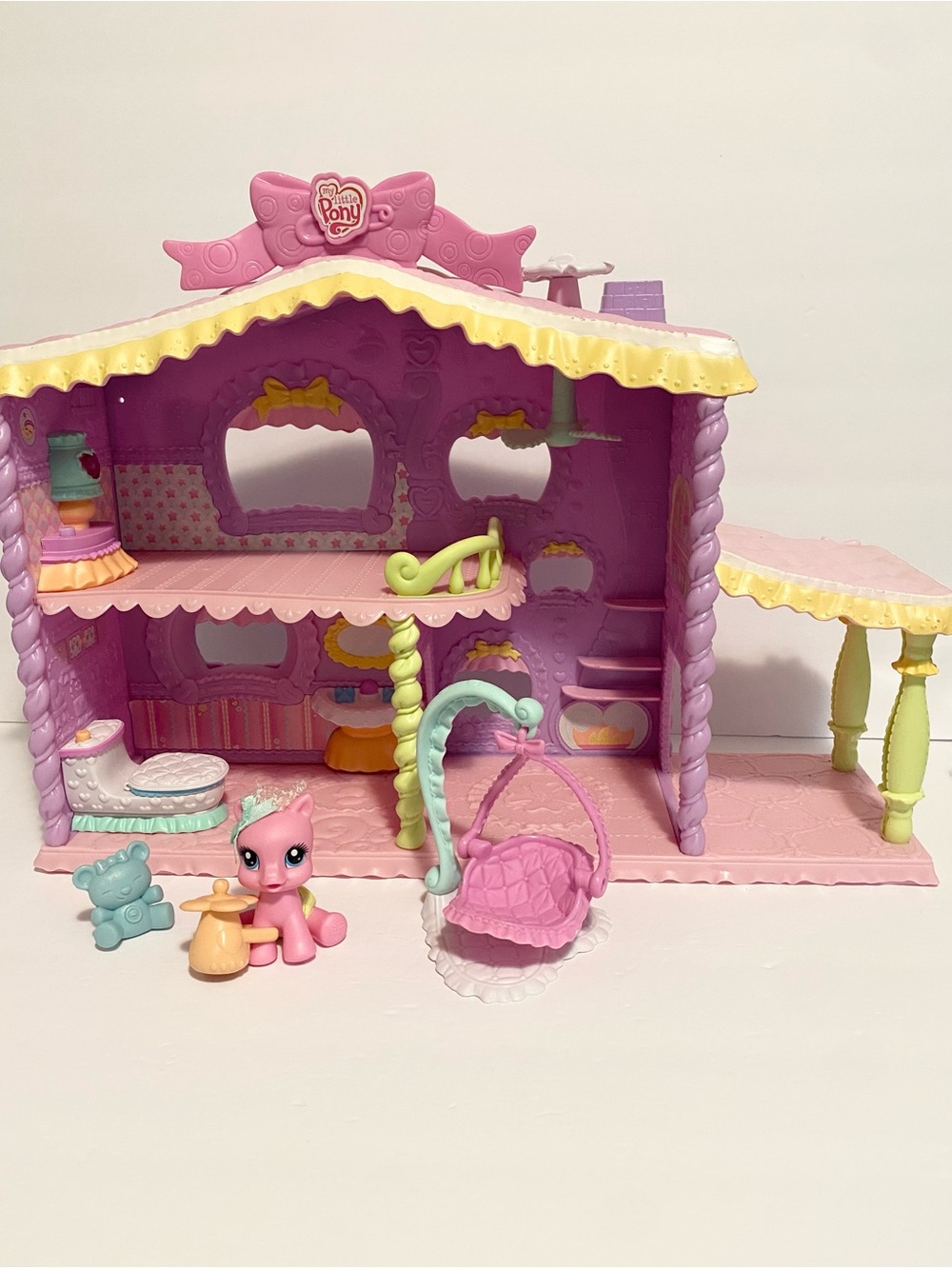 My Little Pony Newborn Cuties Pinkie Pie Nursery House Playset 2008 Hasbro